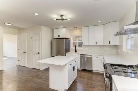 Tiny photo for 6218 W Foster Avenue, Chicago, IL 60630 (MLS # 12649343)