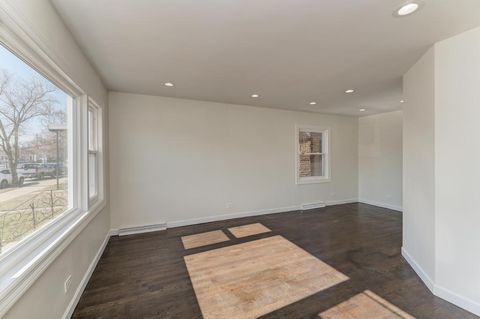 Tiny photo for 6218 W Foster Avenue, Chicago, IL 60630 (MLS # 12649343)