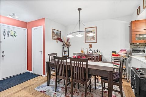 Tiny photo for 4704 Euclid Avenue #1B, Rolling Meadows, IL 60008 (MLS # 12522568)