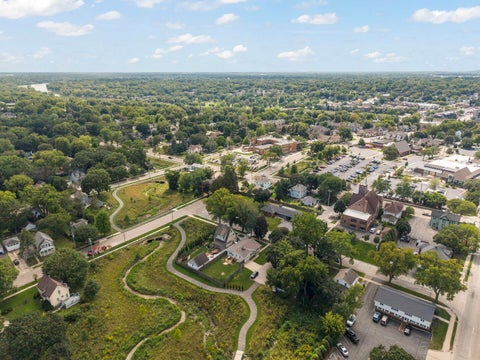 Tiny photo for 805 Walnut Avenue, St. Charles, IL 60174 (MLS # 12736070)