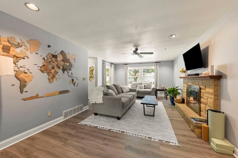 Tiny photo for 805 Walnut Avenue, St. Charles, IL 60174 (MLS # 12736070)
