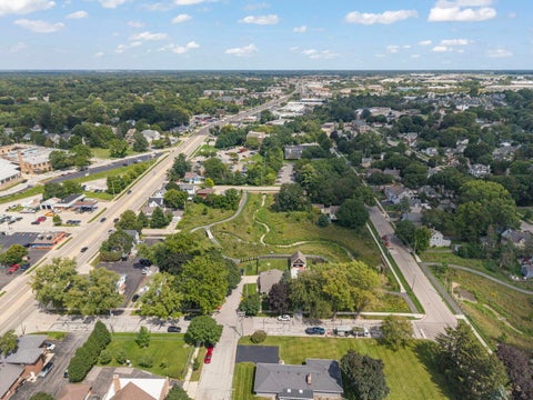 Tiny photo for 805 Walnut Avenue, St. Charles, IL 60174 (MLS # 12736070)