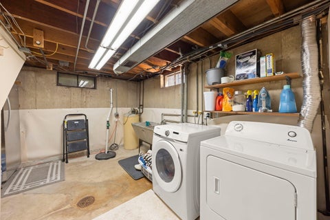 Tiny photo for 805 Walnut Avenue, St. Charles, IL 60174 (MLS # 12736070)