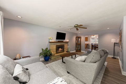 Tiny photo for 805 Walnut Avenue, St. Charles, IL 60174 (MLS # 12736070)