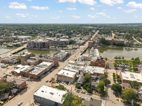 Tiny photo for 805 Walnut Avenue, St. Charles, IL 60174 (MLS # 12736070)