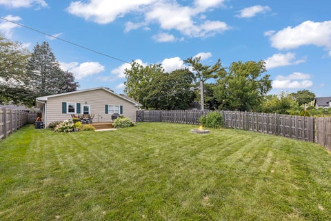Tiny photo for 805 Walnut Avenue, St. Charles, IL 60174 (MLS # 12736070)