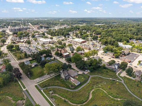 Tiny photo for 805 Walnut Avenue, St. Charles, IL 60174 (MLS # 12736070)