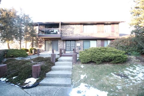 626 S Cass Avenue 2W Westmont IL 60559