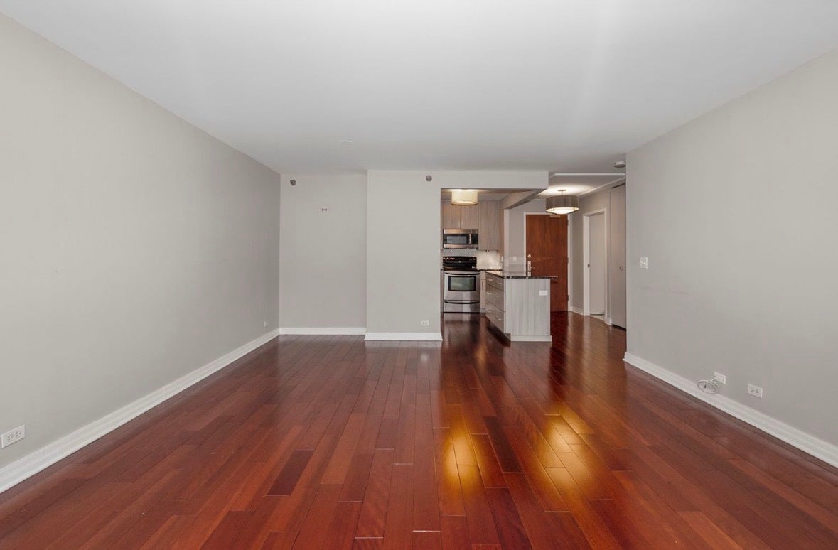 401 E ONTARIO Street 903