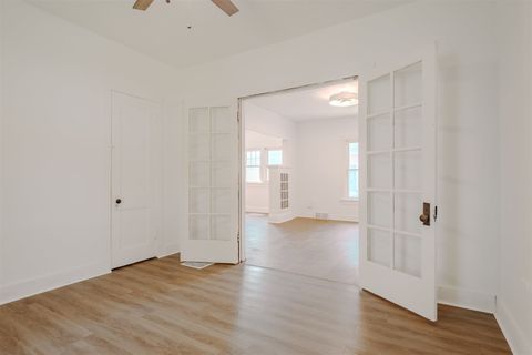 Tiny photo for 804 N Walnut Street, Pontiac, IL 61764 (MLS # 12435651)