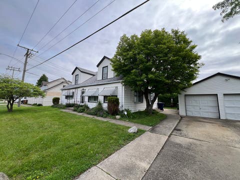 Tiny photo for 9615 Nottingham Avenue, Oak Lawn, IL 60453 (MLS # 12699524)