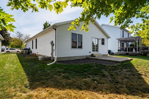 Tiny photo for 3406 Prescher Point, Bloomington, IL 61704 (MLS # 12486802)