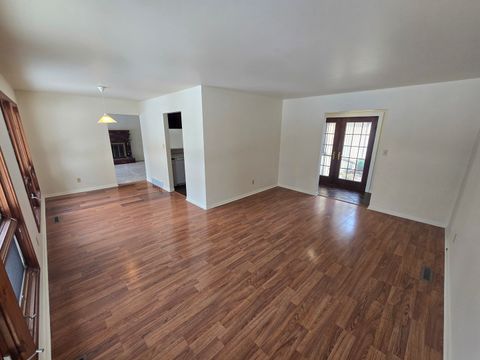 Tiny photo for 905 HICKORY Road, Woodstock, IL 60098 (MLS # 12568956)