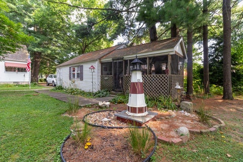 Tiny photo for 1409 Geneva Avenue, Rockford, IL 61108 (MLS # 12750641)