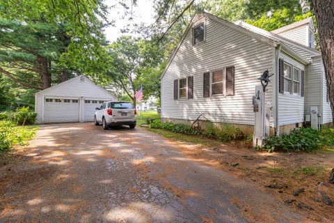 Tiny photo for 1409 Geneva Avenue, Rockford, IL 61108 (MLS # 12750641)