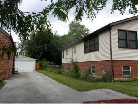 Tiny photo for 14908 Riverside Drive, South Holland, IL 60473 (MLS # 12589026)