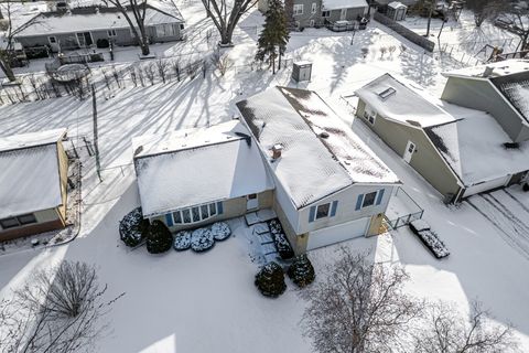 Tiny photo for 192 El Paso Lane, Carol Stream, IL 60188 (MLS # 12556371)