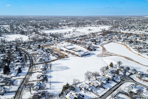 Tiny photo for 192 El Paso Lane, Carol Stream, IL 60188 (MLS # 12556371)