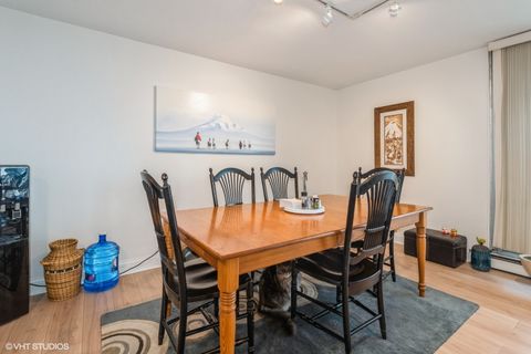Tiny photo for 6007 N Sheridan Road #31J, Chicago, IL 60660 (MLS # 12434780)
