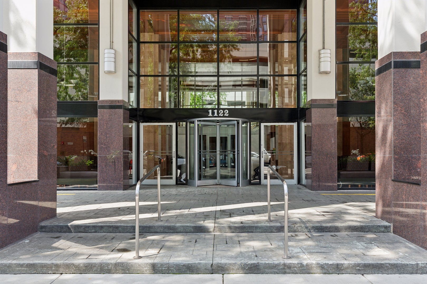 1122 N Clark Street 2102