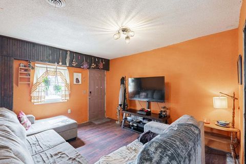 Tiny photo for 202 E Jones Street, Secor, IL 61771 (MLS # 12594748)