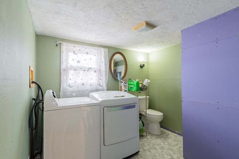 Tiny photo for 202 E Jones Street, Secor, IL 61771 (MLS # 12594748)