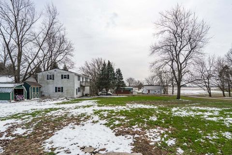Tiny photo for 202 E Jones Street, Secor, IL 61771 (MLS # 12594748)