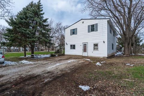 Tiny photo for 202 E Jones Street, Secor, IL 61771 (MLS # 12594748)