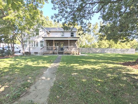 Photo of 307 Mills Road, Joliet, IL 60433 (MLS # 12471916)