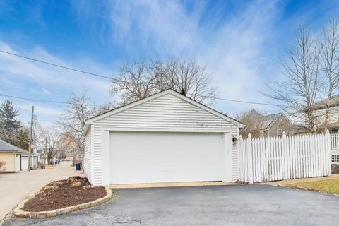 Tiny photo for 520 S Wheaton Avenue, Wheaton, IL 60187 (MLS # 12569277)