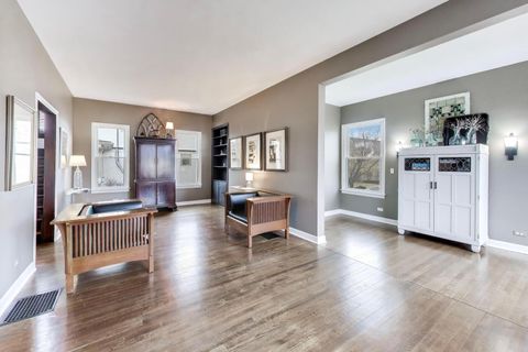 Tiny photo for 520 S Wheaton Avenue, Wheaton, IL 60187 (MLS # 12569277)