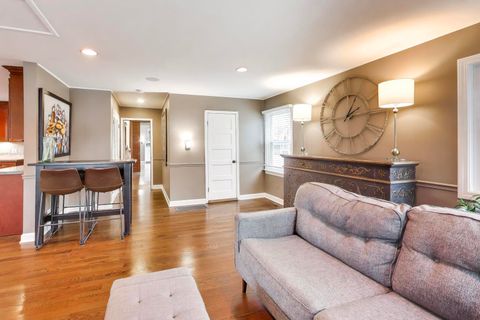 Tiny photo for 520 S Wheaton Avenue, Wheaton, IL 60187 (MLS # 12569277)