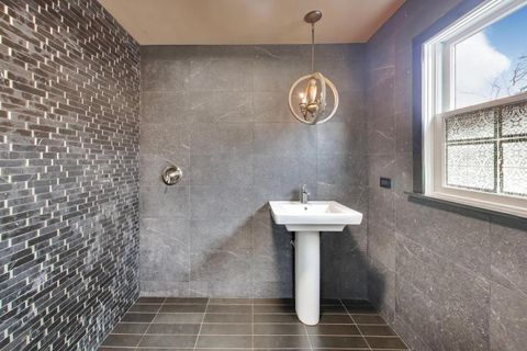 Tiny photo for 520 S Wheaton Avenue, Wheaton, IL 60187 (MLS # 12569277)