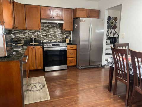 Tiny photo for 852 Tonne Road, Elk Grove Village, IL 60007 (MLS # 12663837)