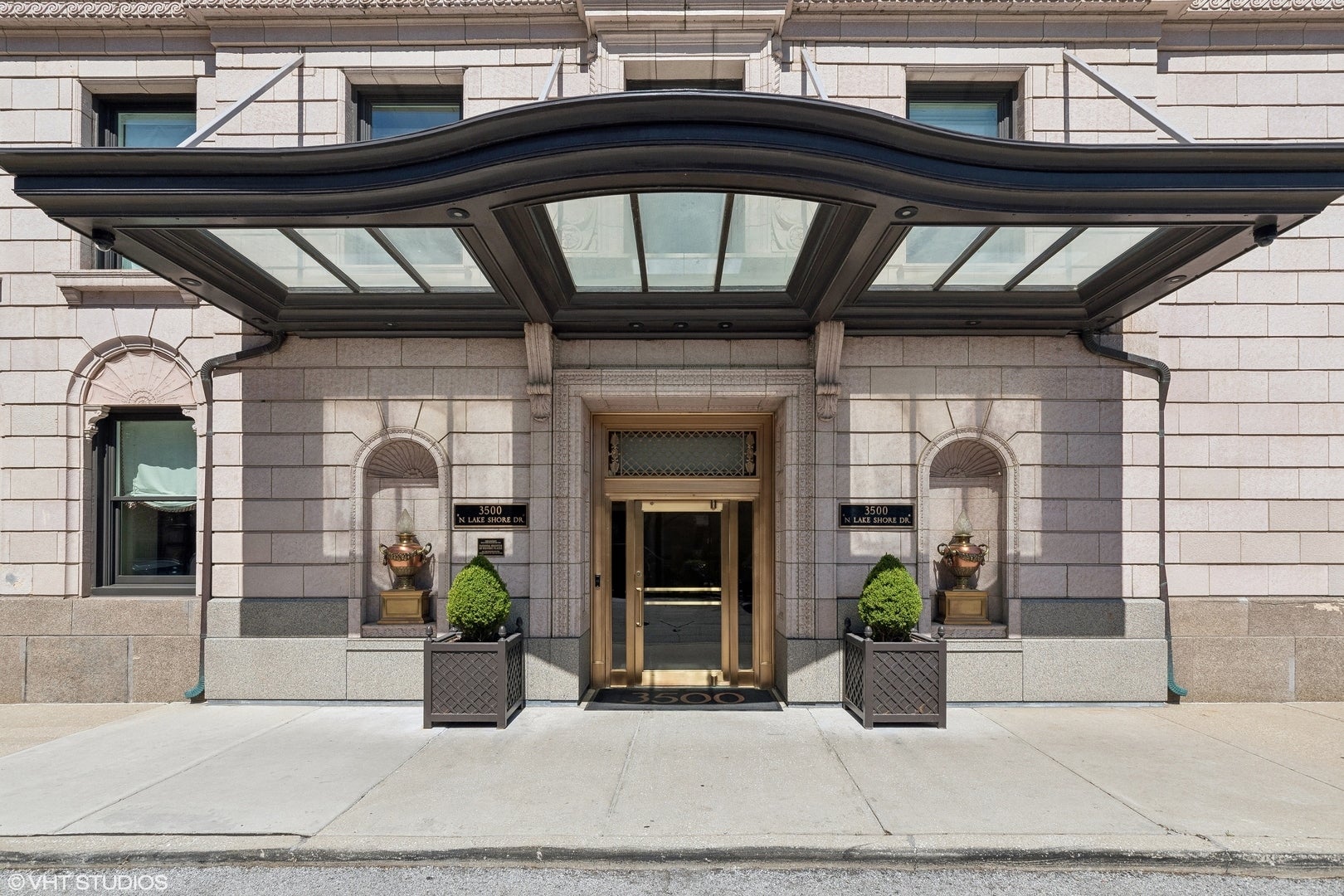 3500 N Lake Shore Drive 11C