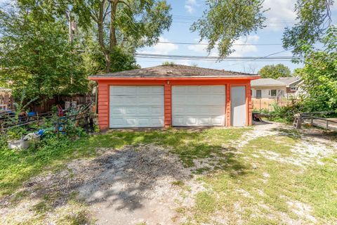 Tiny photo for 515 N Broadway Street, Joliet, IL 60435 (MLS # 12467408)