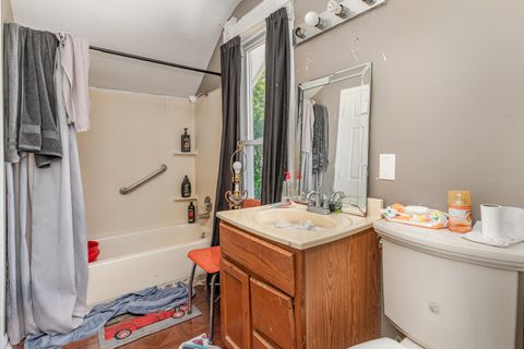 Tiny photo for 515 N Broadway Street, Joliet, IL 60435 (MLS # 12467408)