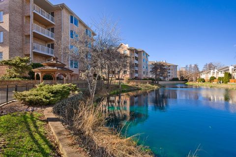 Tiny photo for 1731 Pavilion Way Way #405, Park Ridge, IL 60068 (MLS # 12593167)