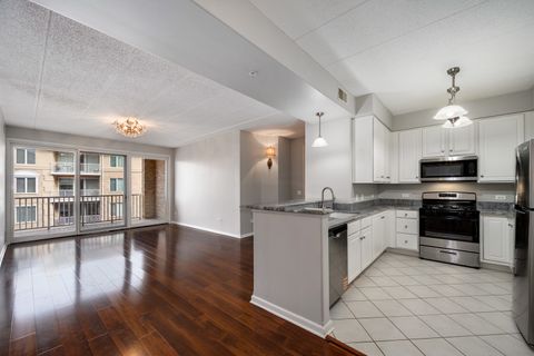 Tiny photo for 1731 Pavilion Way Way #405, Park Ridge, IL 60068 (MLS # 12593167)