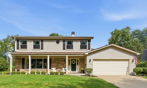 Photo of 1112 Regency Lane, Libertyville, IL 60048 (MLS # 12751443)