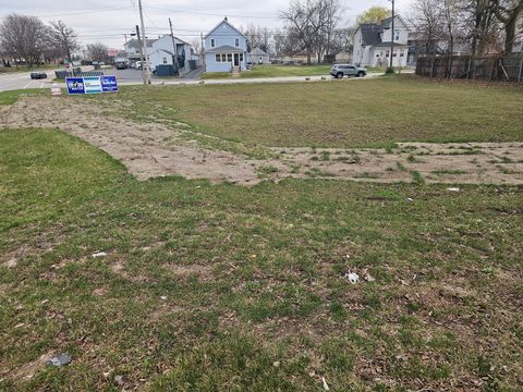 Tiny photo for 15 Hill Avenue, Aurora, IL 60505 (MLS # 12324502)