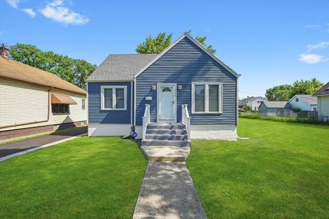 Photo of 536 E 155th Street, Phoenix, IL 60426 (MLS # 12393253) Photo of 536 E 155th Street, Phoenix, IL 60426 (MLS # 12393253)