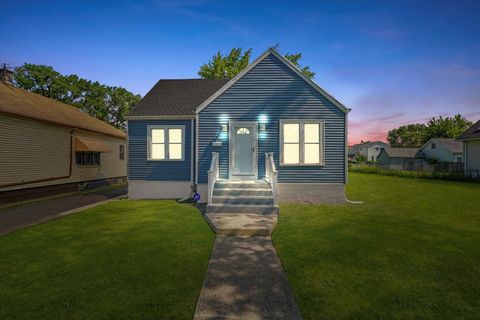 Tiny photo for 536 E 155th Street, Phoenix, IL 60426 (MLS # 12393253)