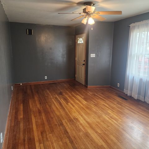 Tiny photo for 720 BIRCHWOOD Avenue, Flora, IL 62839 (MLS # EB459455)