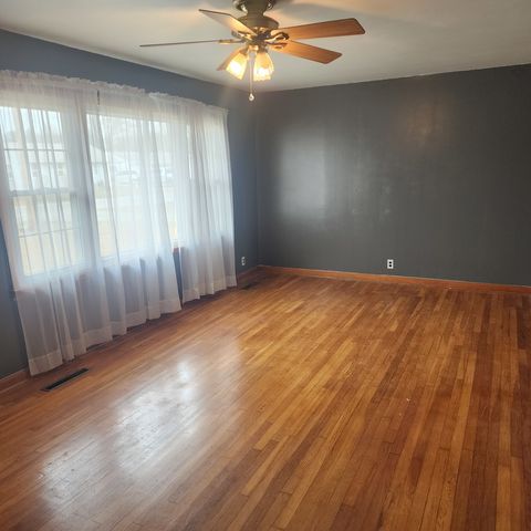 Tiny photo for 720 BIRCHWOOD Avenue, Flora, IL 62839 (MLS # EB459455)