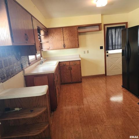 Tiny photo for 720 BIRCHWOOD Avenue, Flora, IL 62839 (MLS # EB459455)