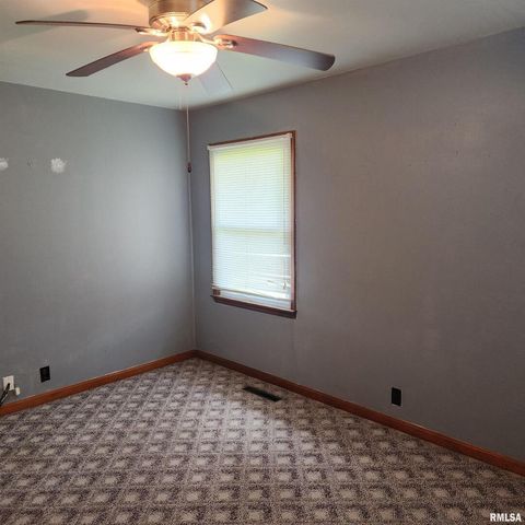 Tiny photo for 720 BIRCHWOOD Avenue, Flora, IL 62839 (MLS # EB459455)