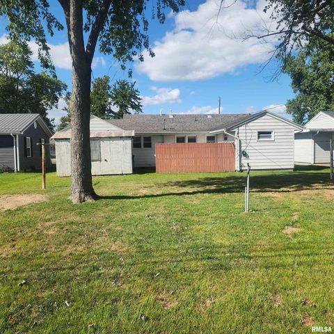 Tiny photo for 720 BIRCHWOOD Avenue, Flora, IL 62839 (MLS # EB459455)
