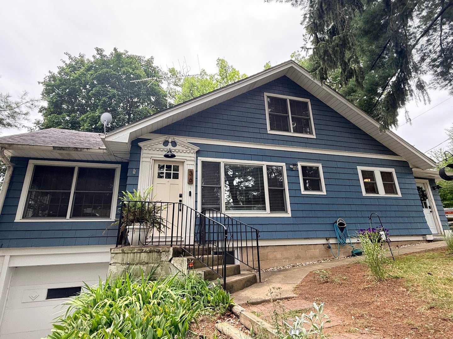 36 Medinah Avenue
