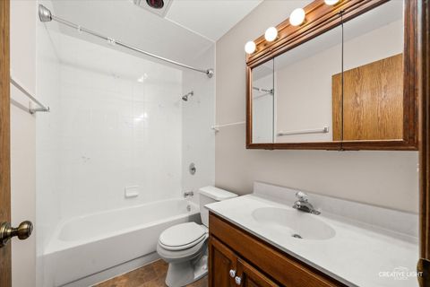 Tiny photo for 37 Fallcreek Circle #0, Montgomery, IL 60538 (MLS # 12489090)